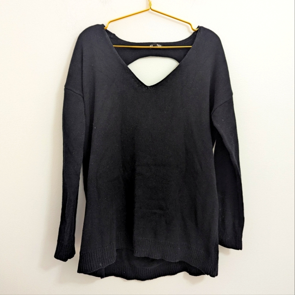 Express Medium Black Crew Neck Sweater‎ w/Open Back